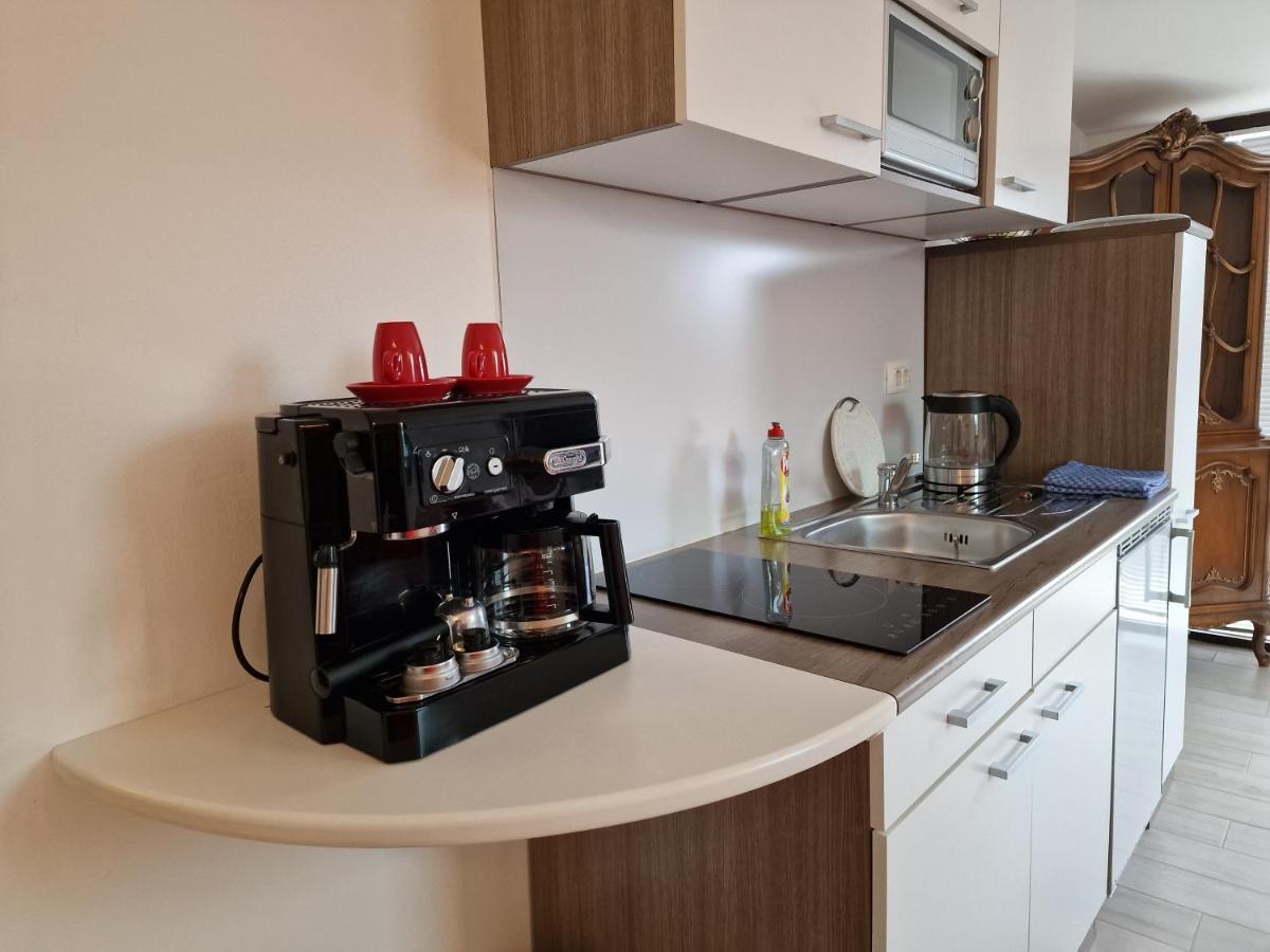 Keser Apartments 로비니 외부 사진