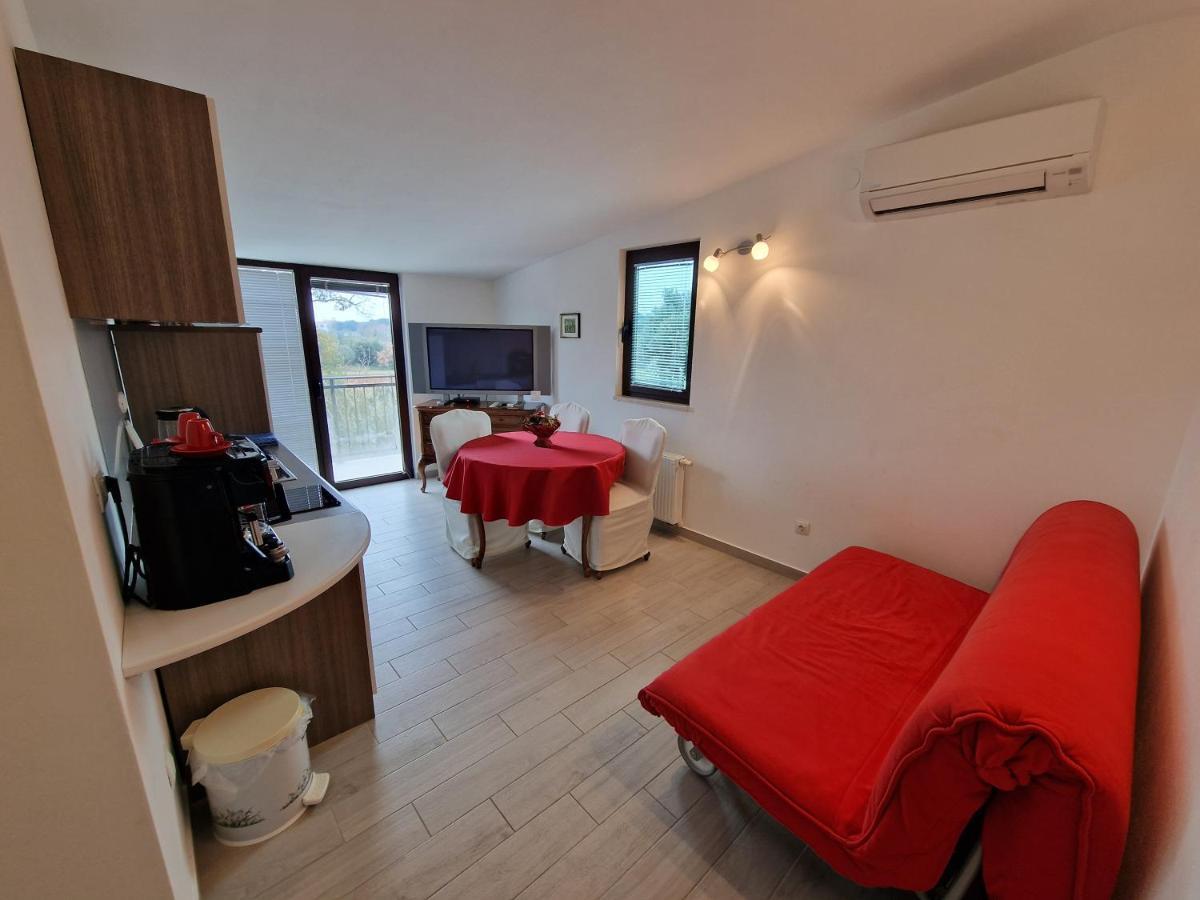 Keser Apartments 로비니 외부 사진