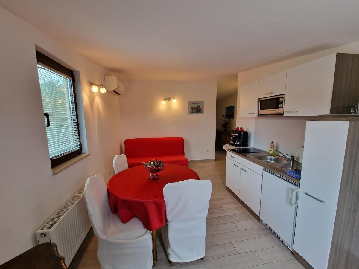 Keser Apartments 로비니 외부 사진