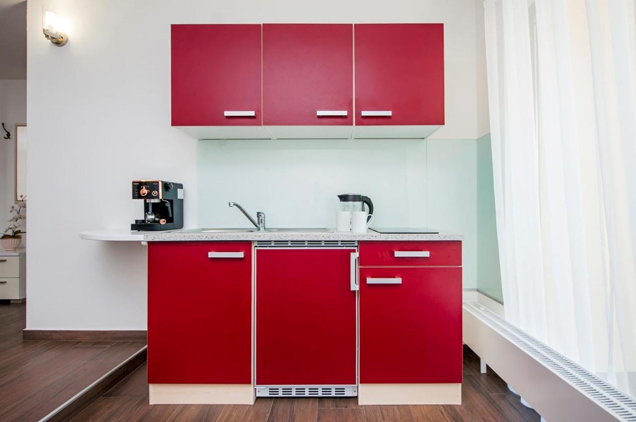 Keser Apartments 로비니 외부 사진