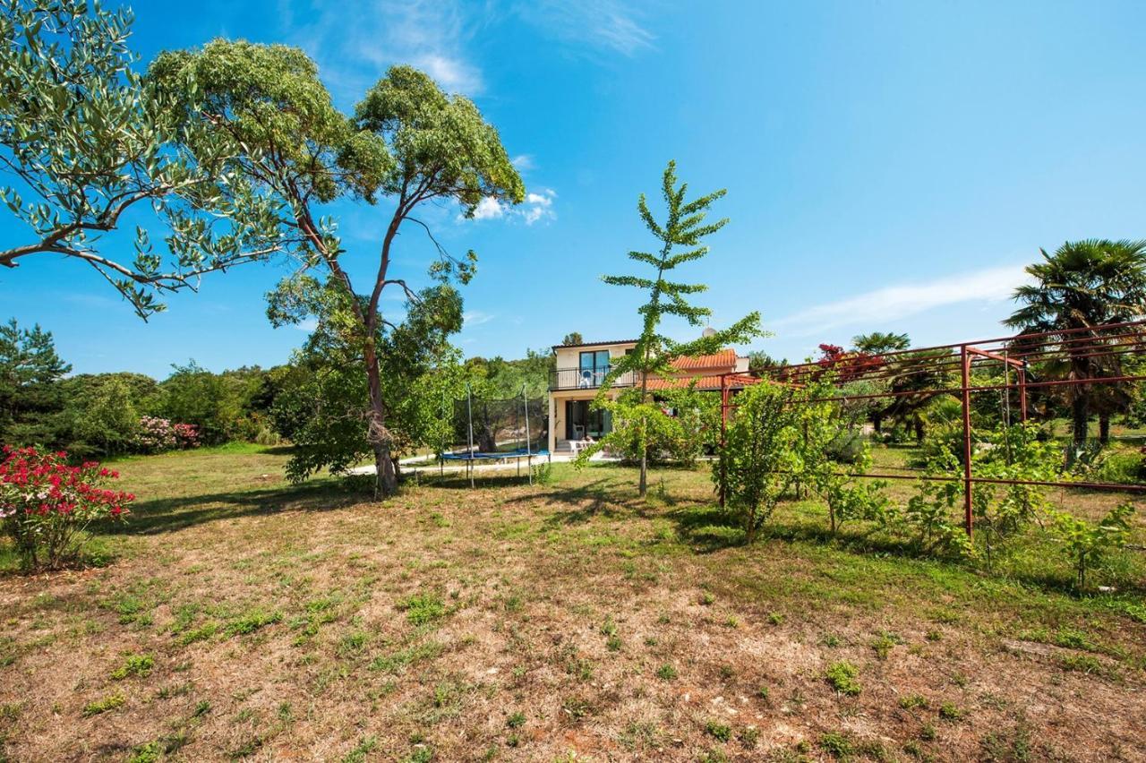 Keser Apartments 로비니 외부 사진