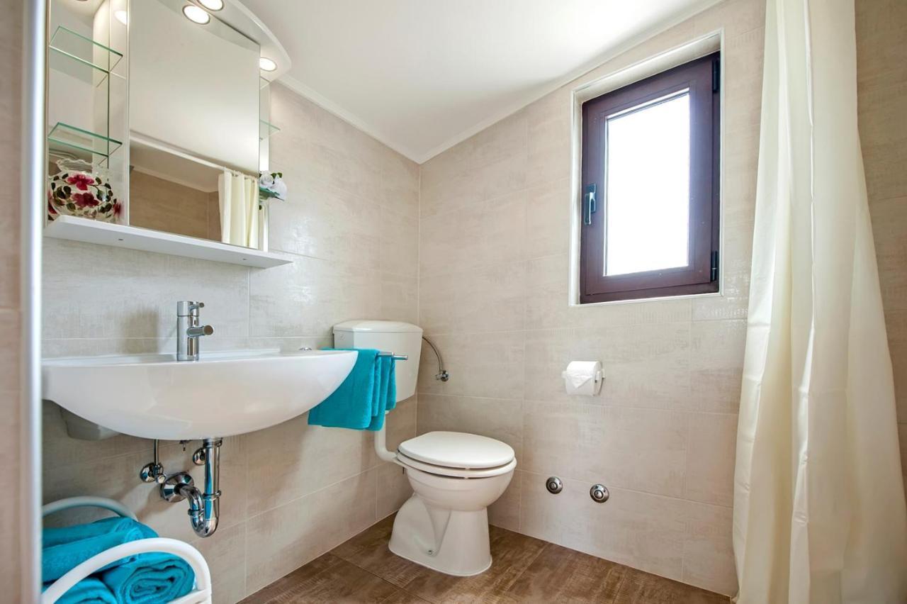 Keser Apartments 로비니 외부 사진