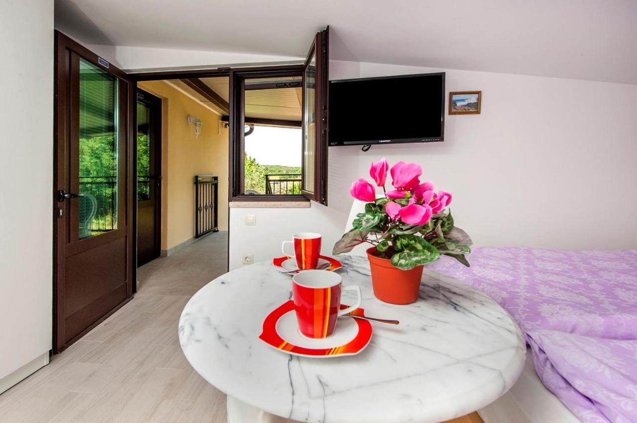 Keser Apartments 로비니 외부 사진