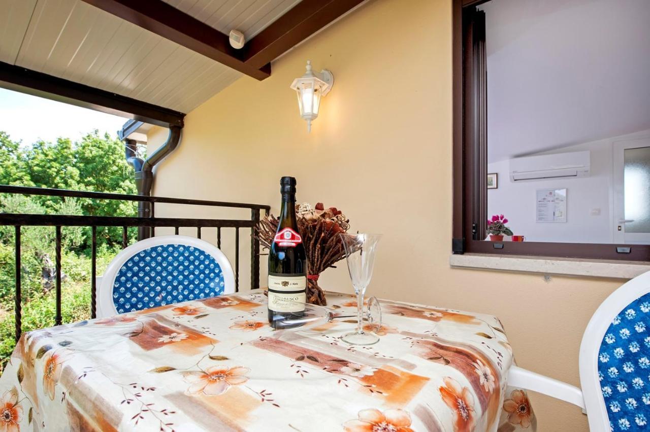 Keser Apartments 로비니 외부 사진